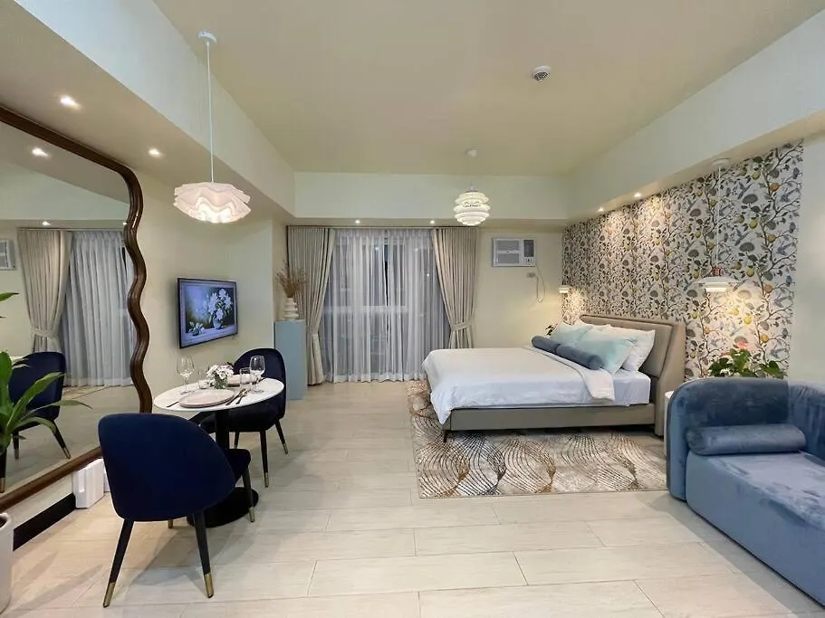Apartment Chic And Modern Studio Manila