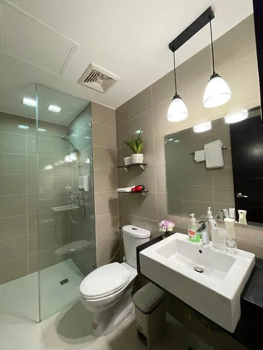 Chic And Modern Studio Manila Apartment