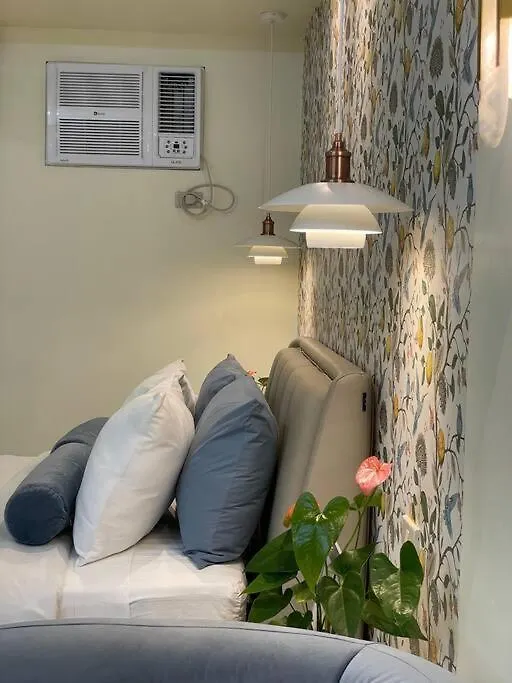 Apartment Chic And Modern Studio Manila