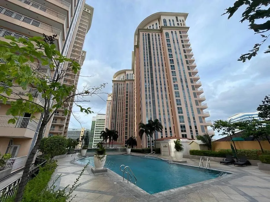 Apartment Chic And Modern Studio Manila