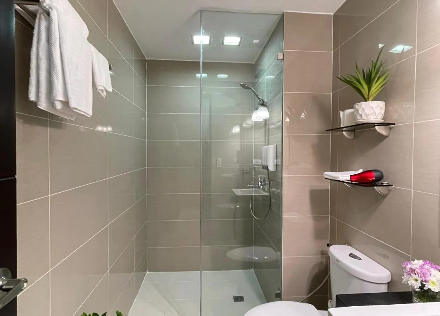 Chic And Modern Studio Manila 0*,  Philippines